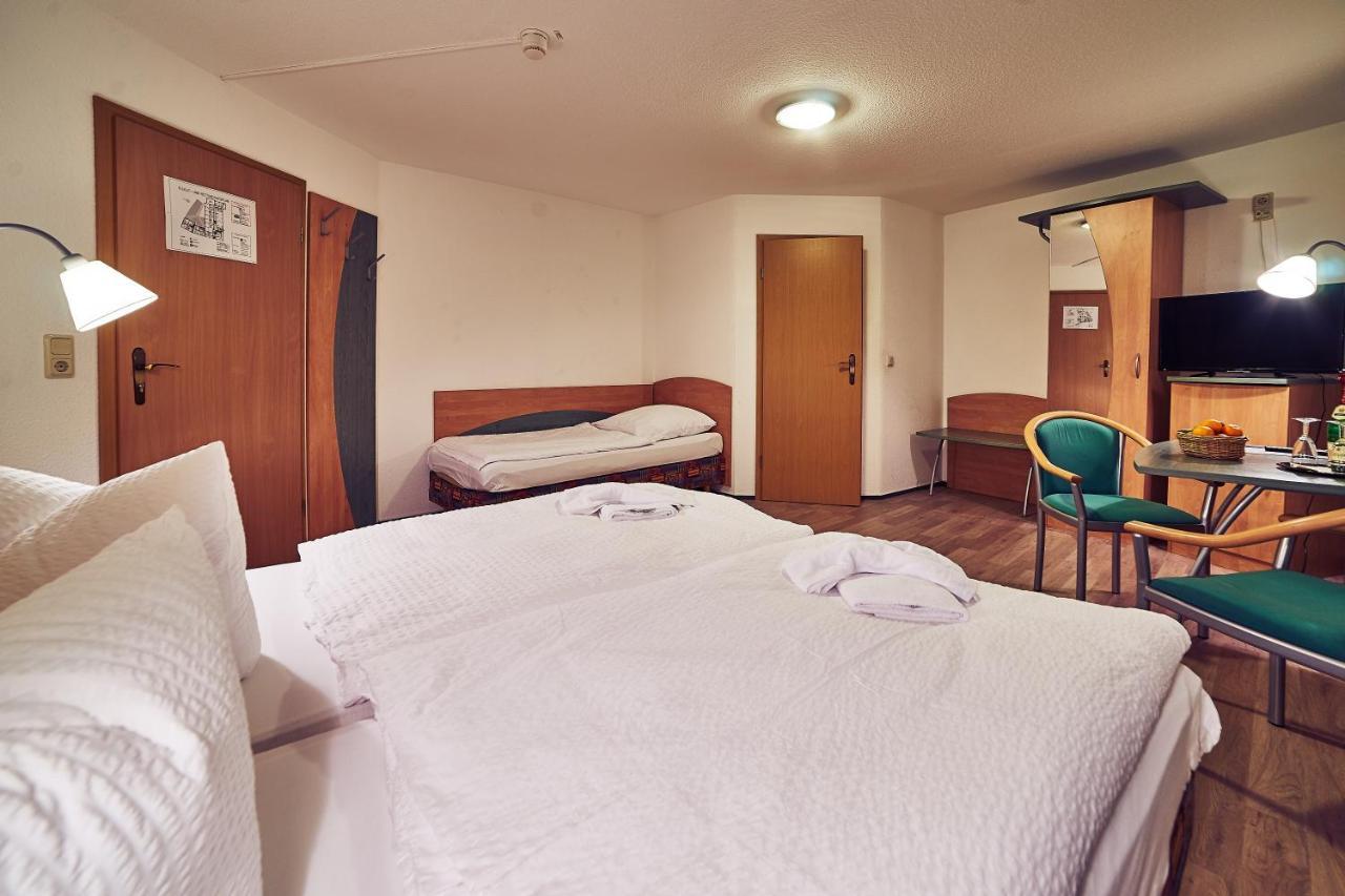 ホテルGasthof Zum Baren Gernrode  エクステリア 写真