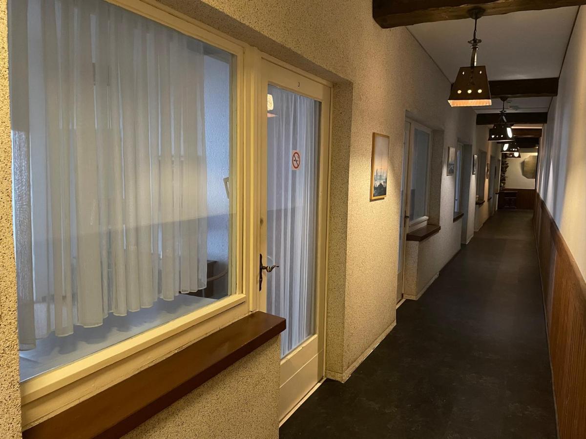 ホテルGasthof Zum Baren Gernrode  エクステリア 写真
