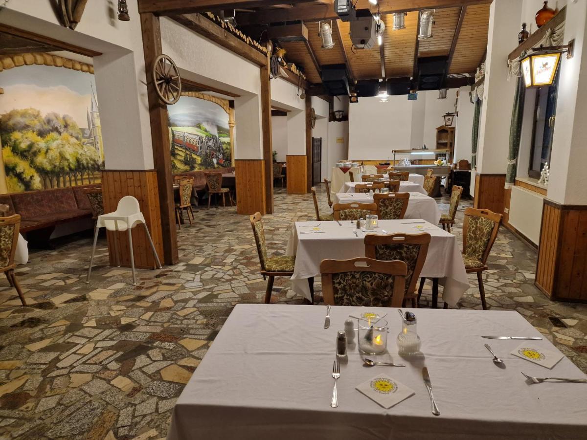 ホテルGasthof Zum Baren Gernrode  エクステリア 写真